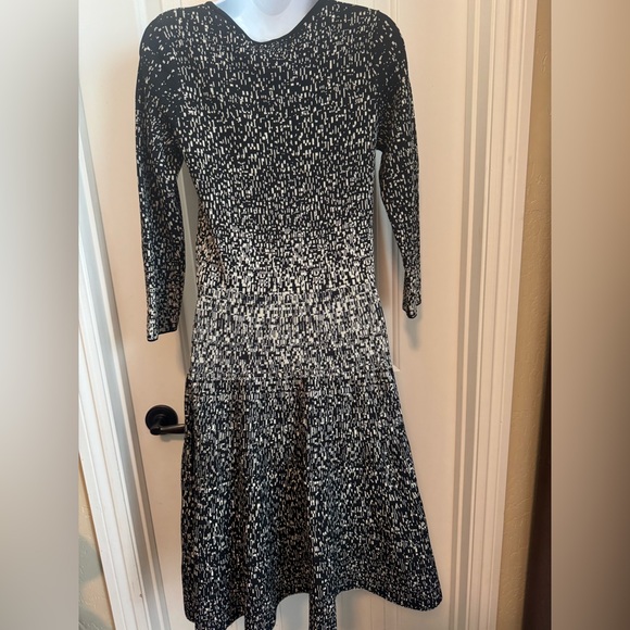 Carmen Marc Valvo Stretchy Sheath Dress 3/4 Sleeve Metallic Geometric Design, S - Picture 6 of 8